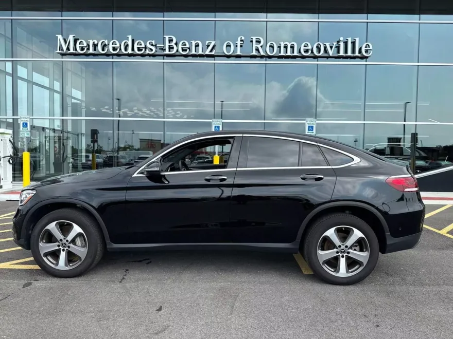 2023 Mercedes Benz GLC 300 4MATIC Coupe photo 1