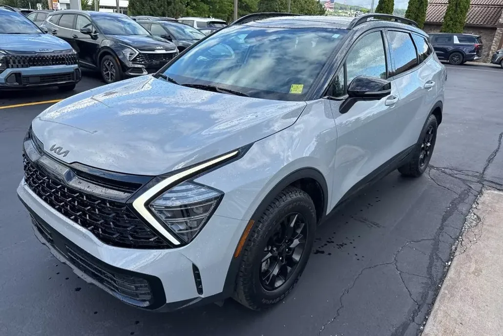 2025 Kia Sportage X-Pro Prestige photo 1