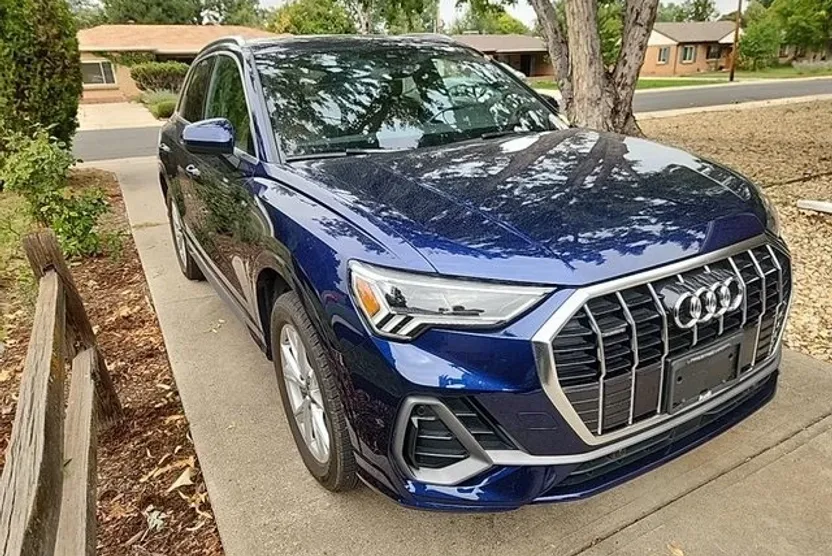 2022 Audi Q3 S line Premium Plus photo 1