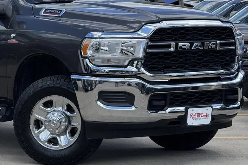 2024 Ram 3500 Tradesman photo 1