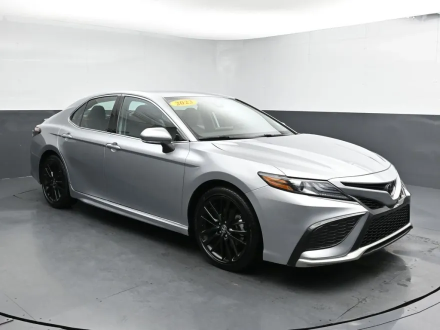 2023 Toyota Camry XSE photo 1