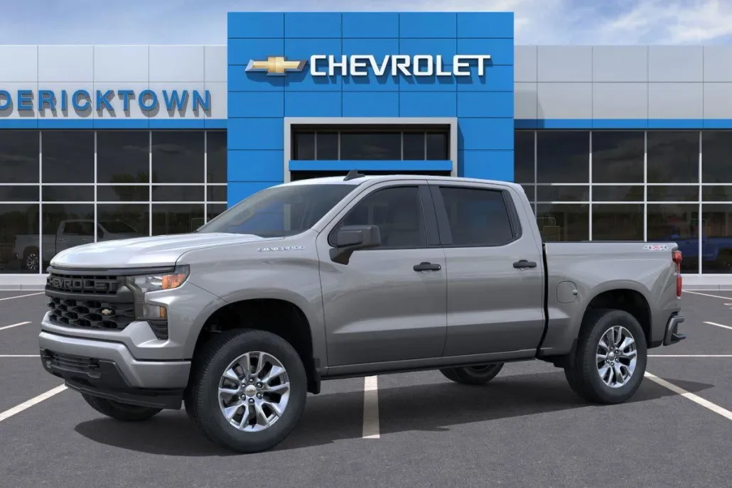 2026 Chevrolet Silverado 1500 Custom photo 1