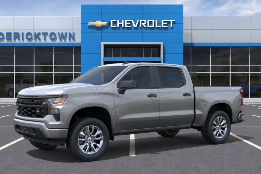 2026 Chevrolet Silverado 1500 Custom photo 1