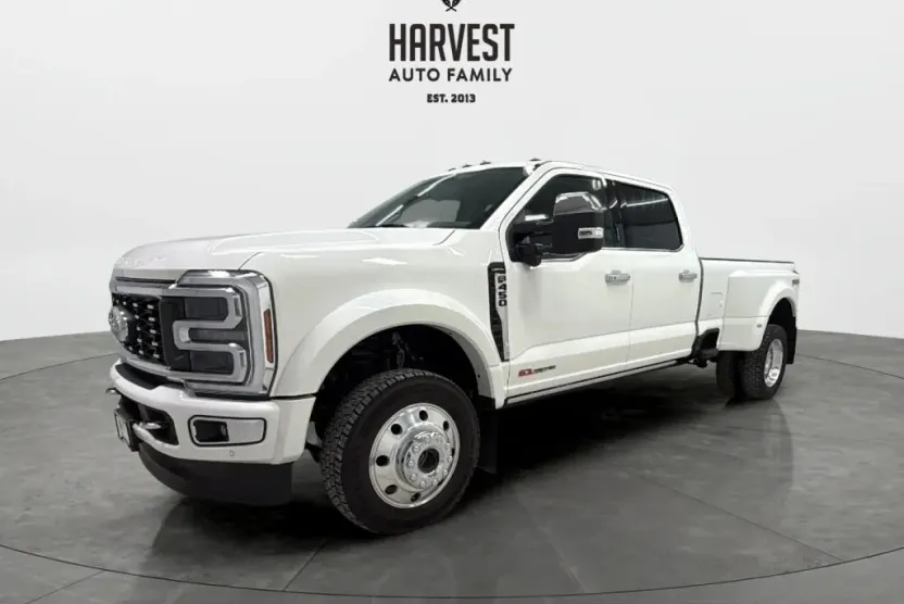 2024 Ford F-450 photo 1