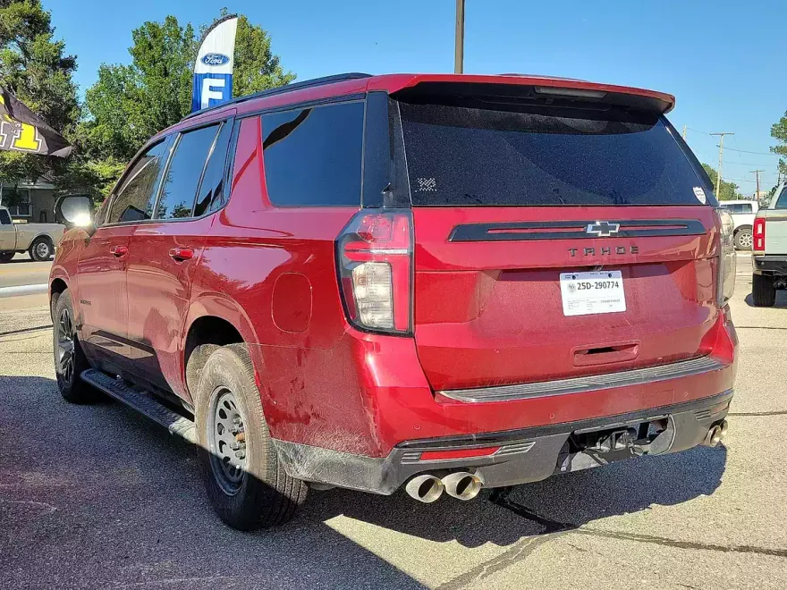 2023 Chevrolet Tahoe Z71 photo 1