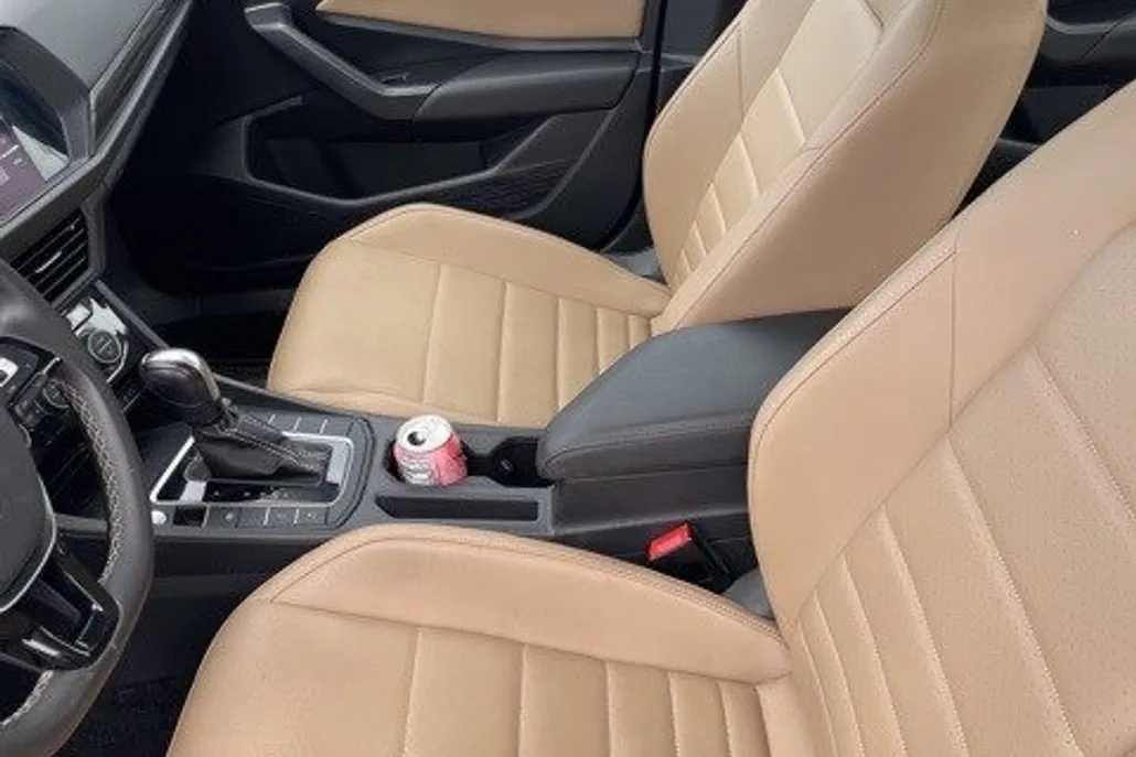 2021 Volkswagen Jetta 1.4T SEL photo 1