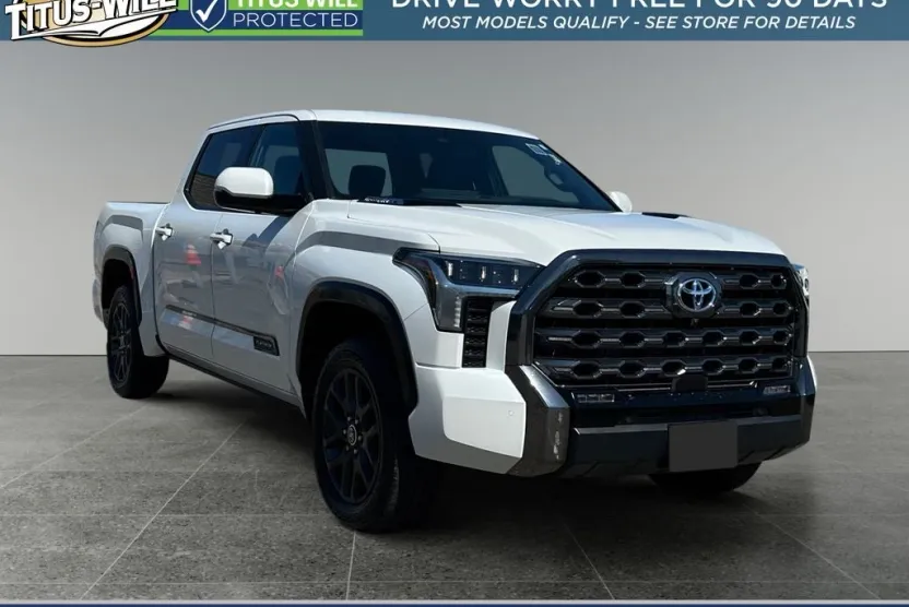 2023 Toyota Tundra Platinum CrewMax photo 1