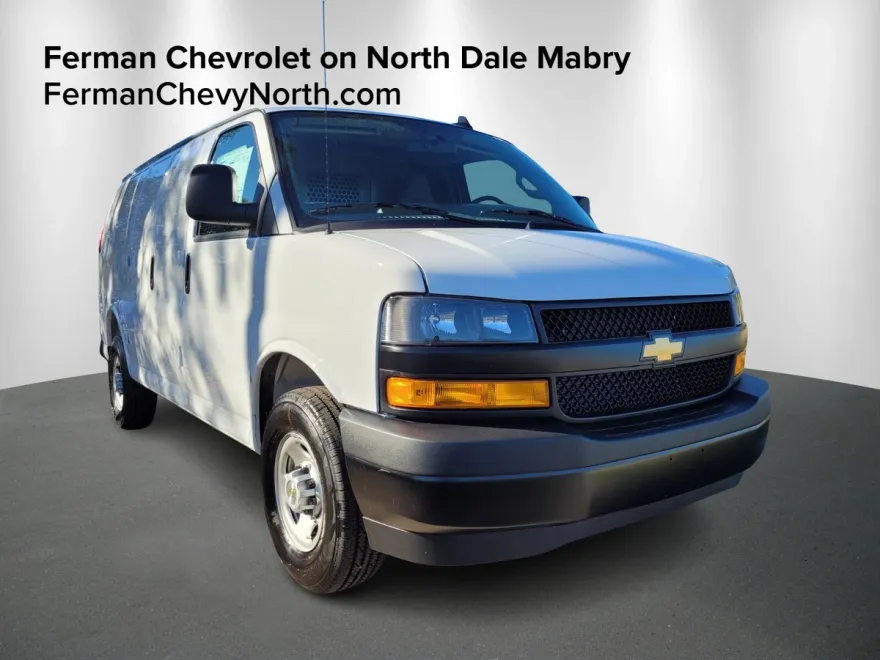 2025 Chevrolet Express Cargo 2500 photo 1