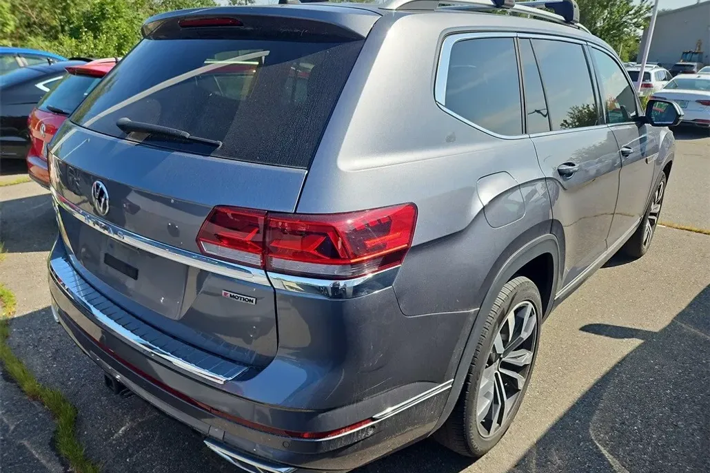 2022 Volkswagen Atlas V6 SEL Premium R-Line photo 1
