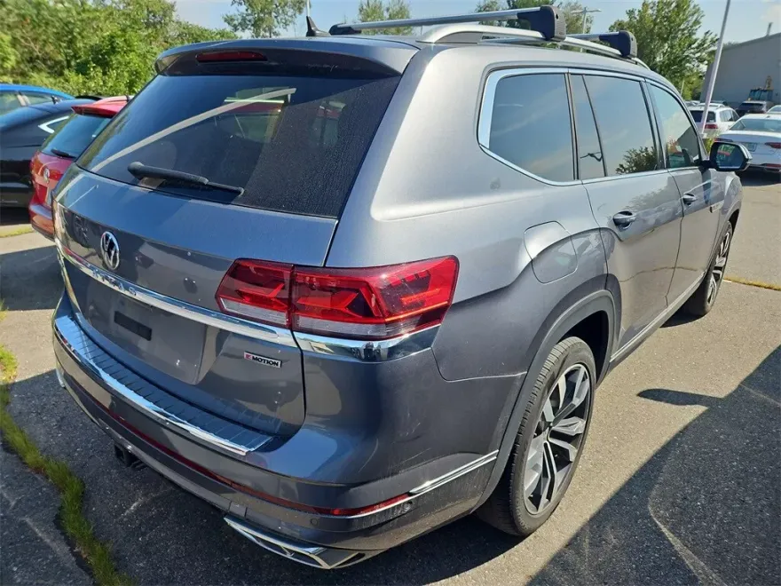 2022 Volkswagen Atlas V6 SEL Premium R-Line photo 1