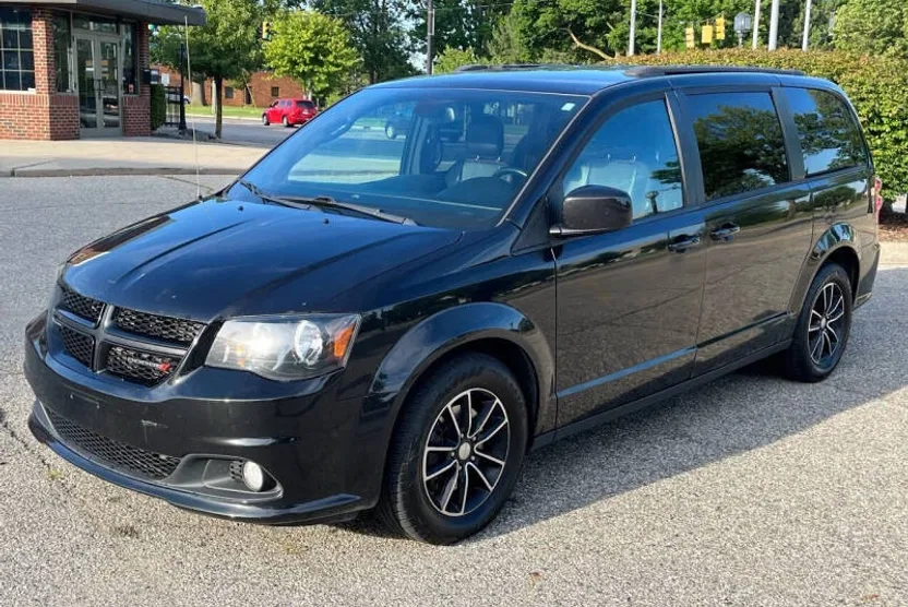 2018 Dodge Grand Caravan GT photo 1