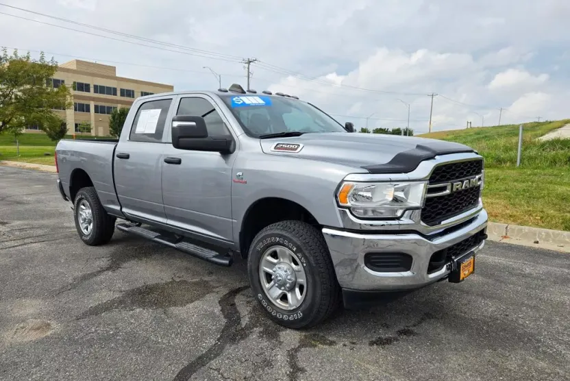 2024 Ram 2500 Tradesman photo 1