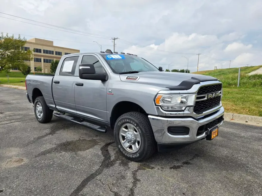 2024 Ram 2500 Tradesman photo 1