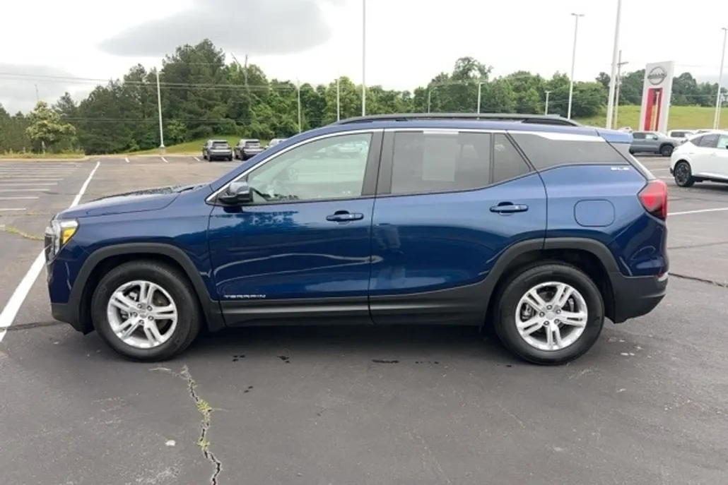 2023 Gmc Terrain SLE photo 1