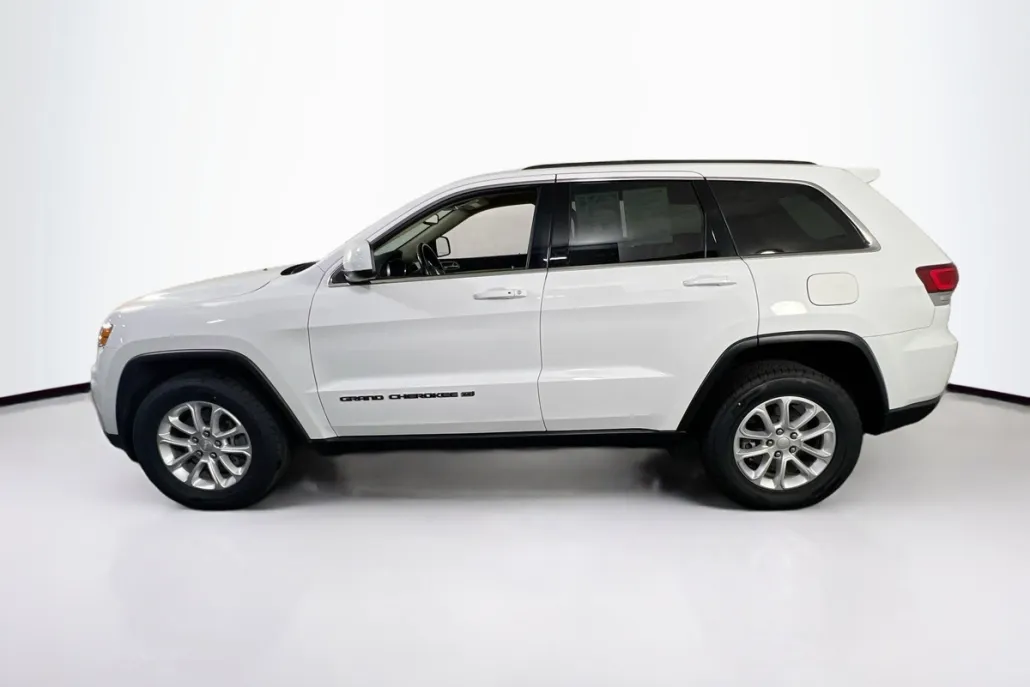 2022 Jeep Grand Cherokee Laredo X SE Altitude photo 1