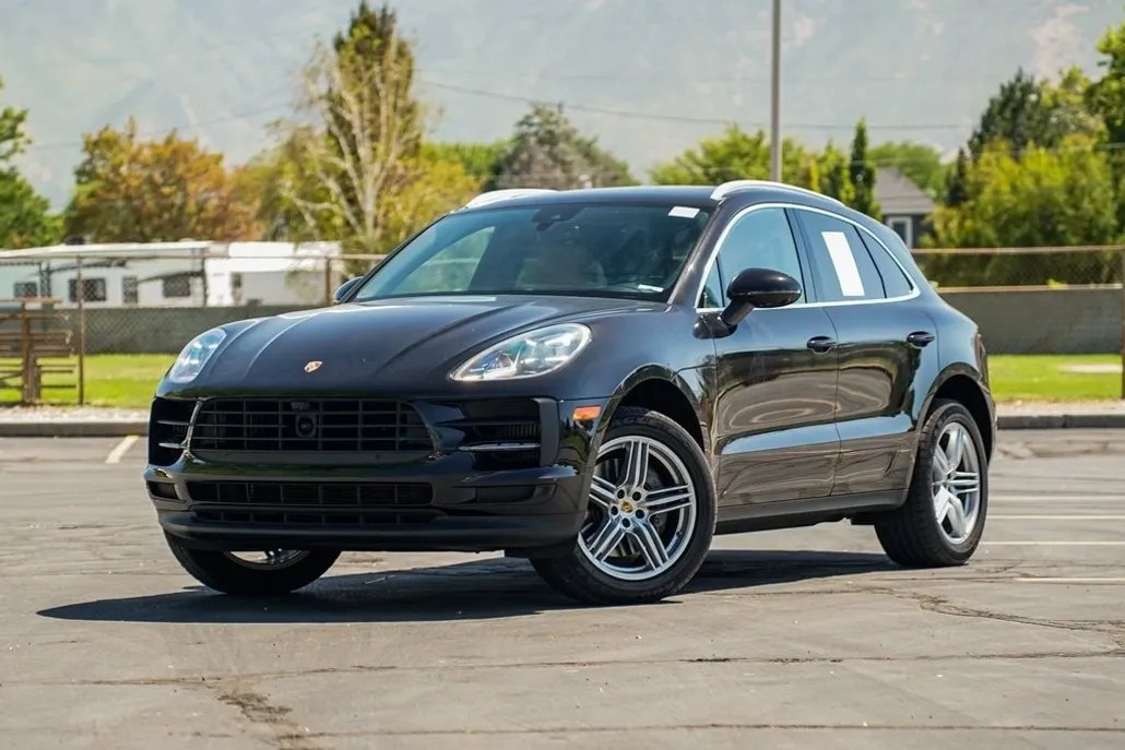 2021 Porsche Macan S photo 1