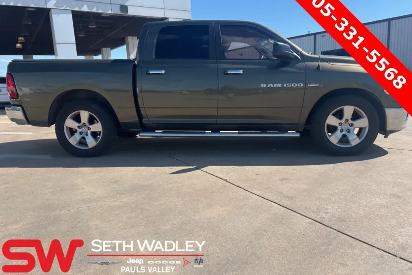2012 Ram 1500 SLT photo 1