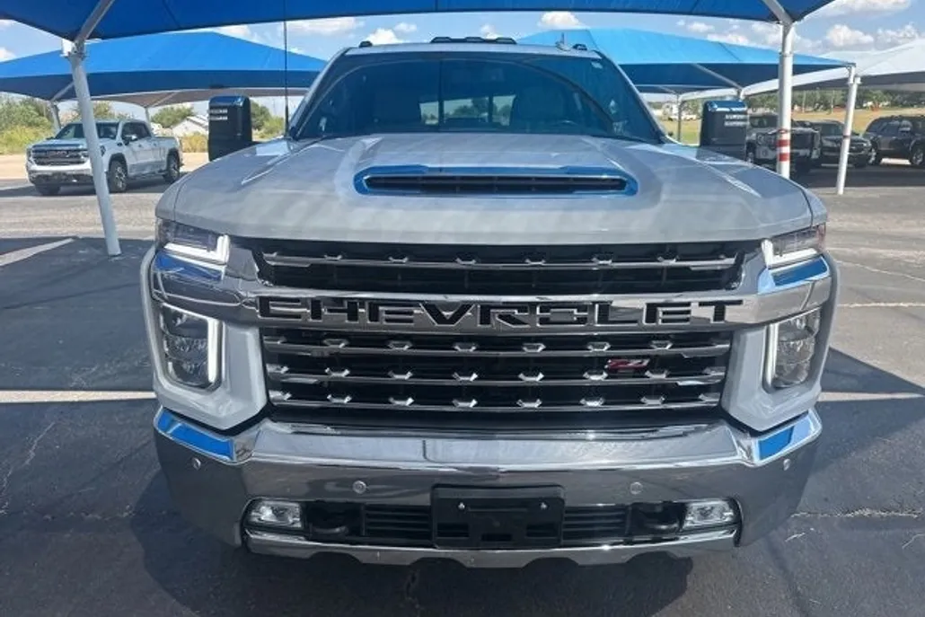2022 Chevrolet Silverado 3500HD LTZ photo 1