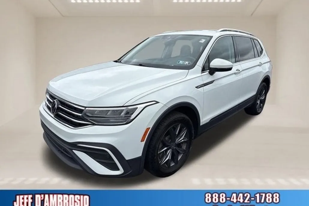2022 Volkswagen Tiguan SE photo 1
