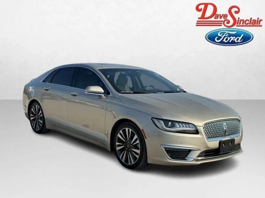 2017 Lincoln MKZ Reserve photo 1