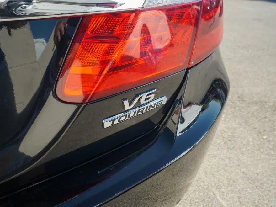2015 Honda Accord Touring photo 1