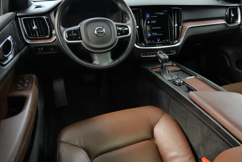 2022 Volvo V60 Cross Country T5 AWD photo 1