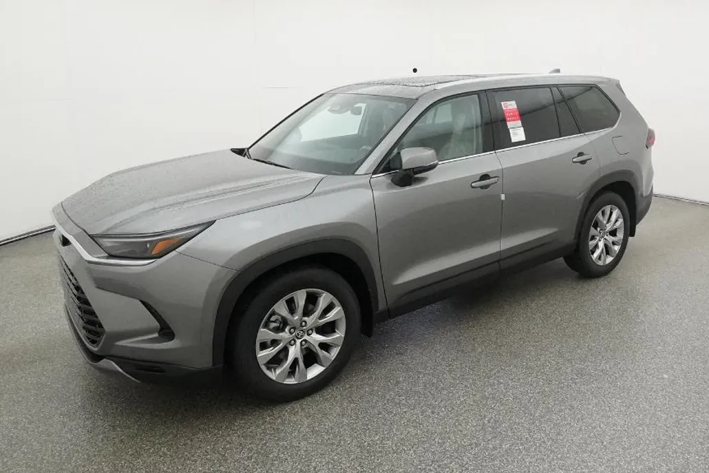 2026 Toyota Grand Highlander Limited photo 1