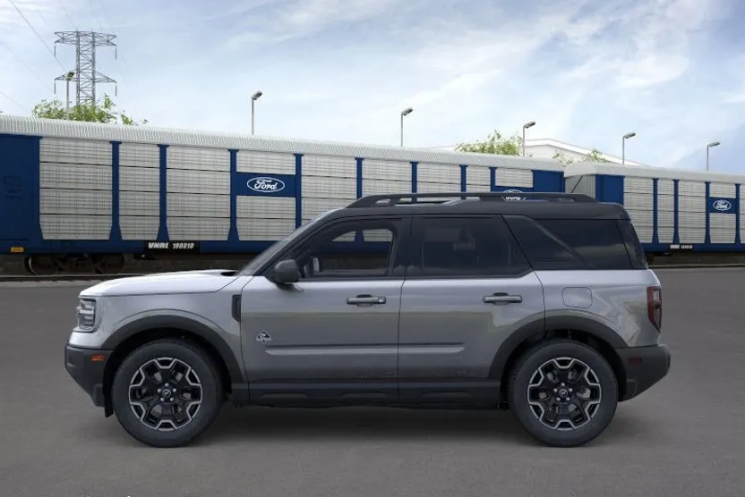 2025 Ford Bronco Sport Outer Banks photo 1