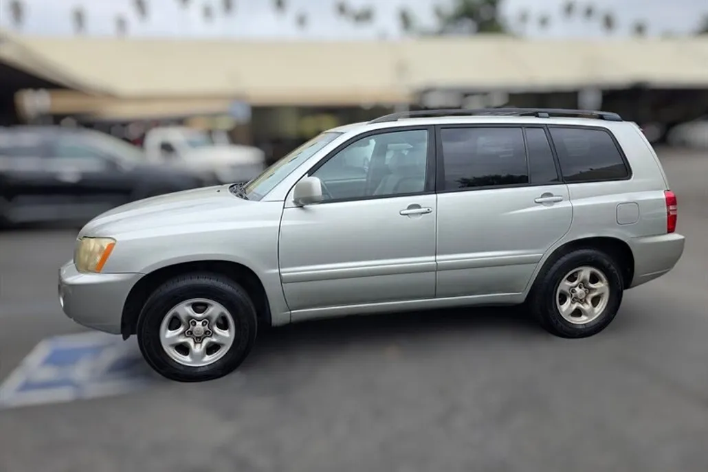 2003 Toyota Highlander photo 1
