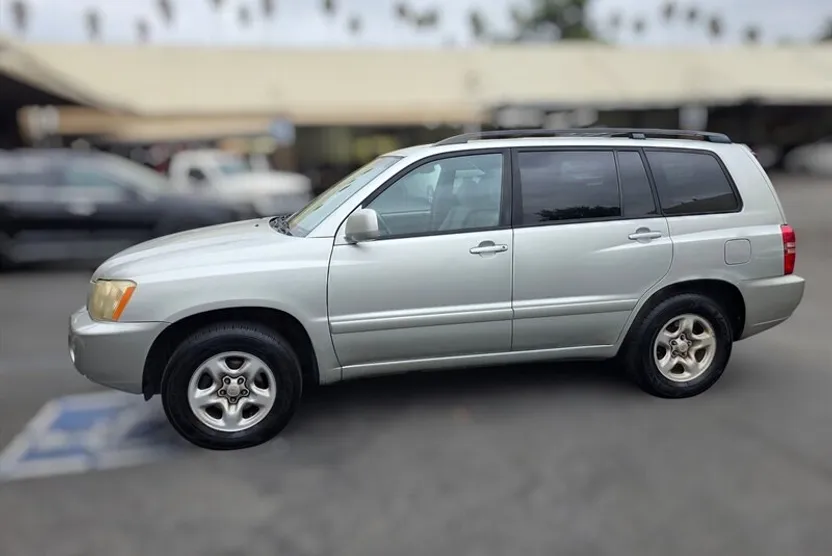 2003 Toyota Highlander photo 1