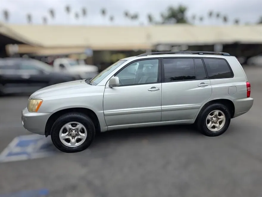 2003 Toyota Highlander photo 1
