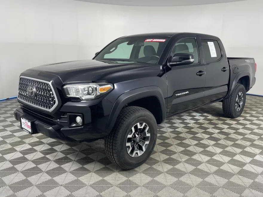 2019 Toyota Tacoma TRD V6 photo 1