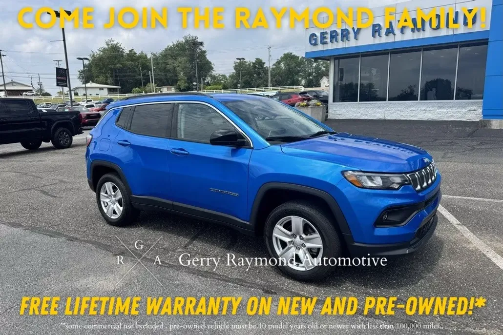 2022 Jeep Compass Latitude photo 1