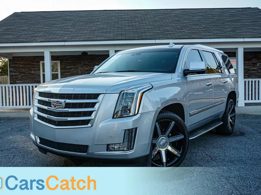 2016 Cadillac Escalade Luxury photo 1