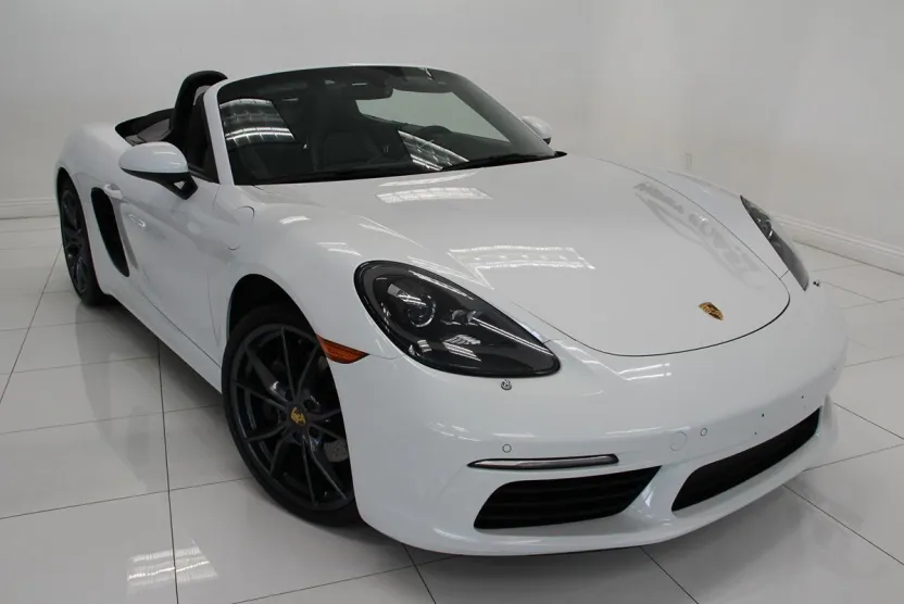 2017 Porsche Boxster photo 1