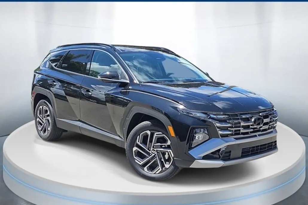 2025 Hyundai Tucson Hybrid Limited photo 1