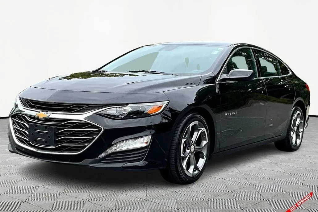 2023 Chevrolet Malibu 1LT photo 1