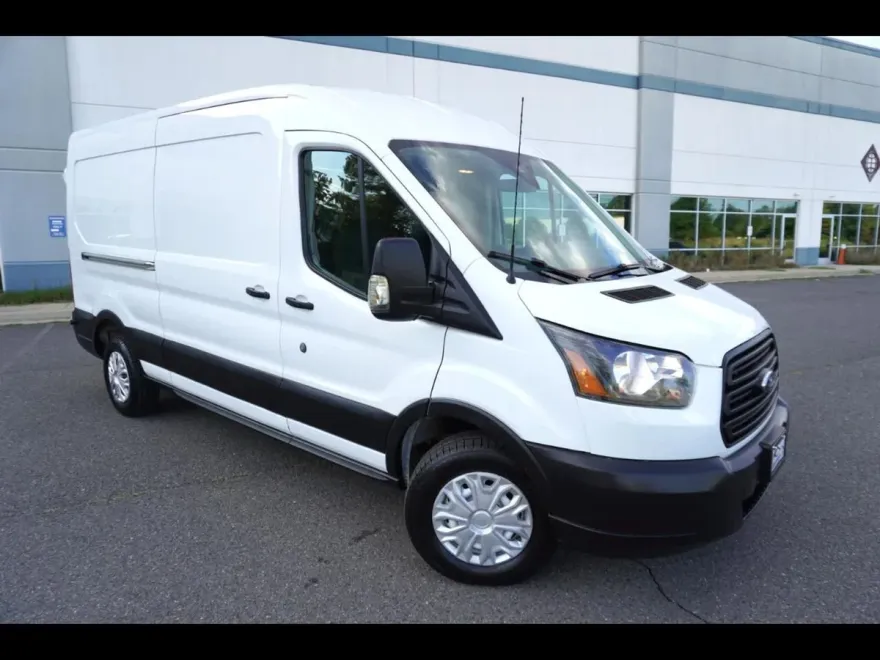 2019 Ford Transit Van photo 1