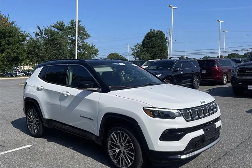 2022 Jeep Compass Limited photo 1
