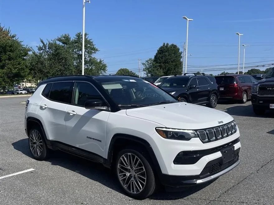 2022 Jeep Compass Limited photo 1
