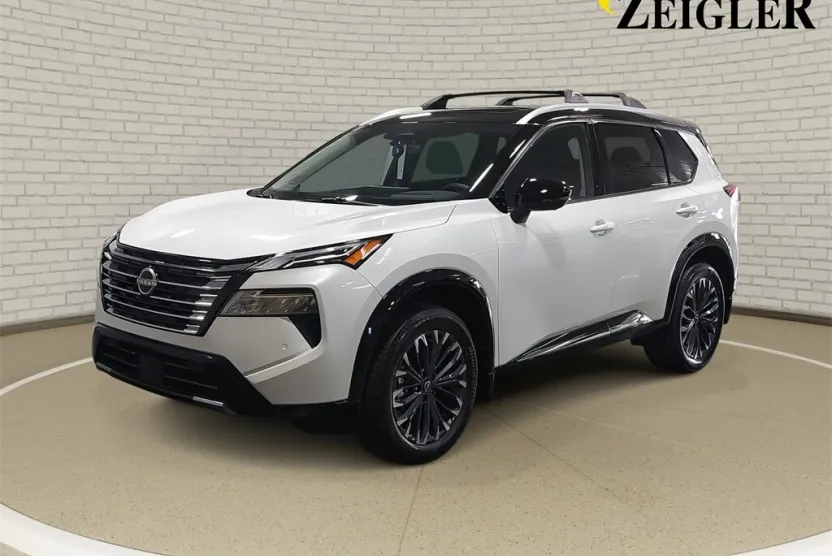 2026 Nissan Rogue Platinum photo 1
