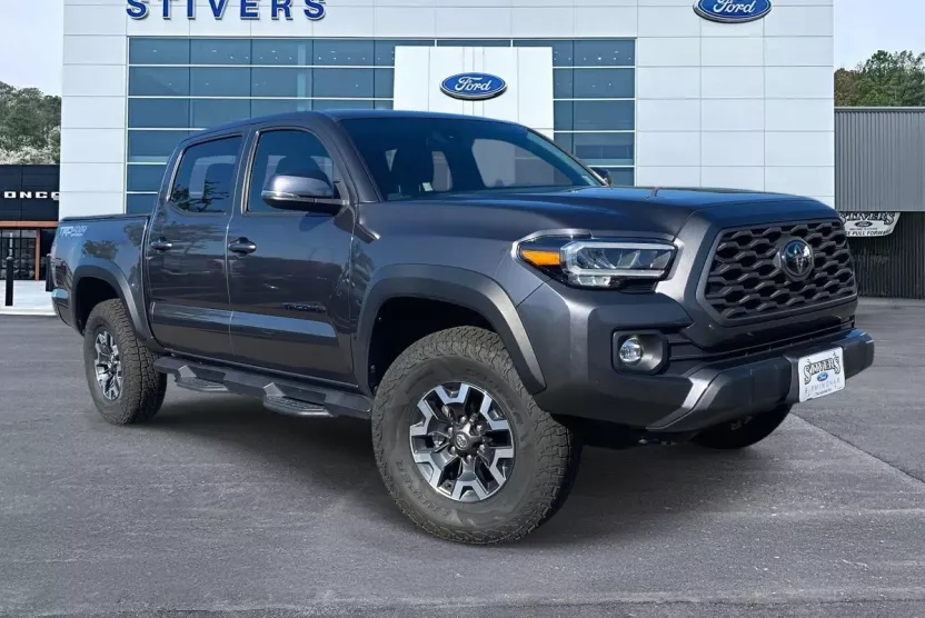2022 Toyota Tacoma TRD Off-Road V6 photo 1
