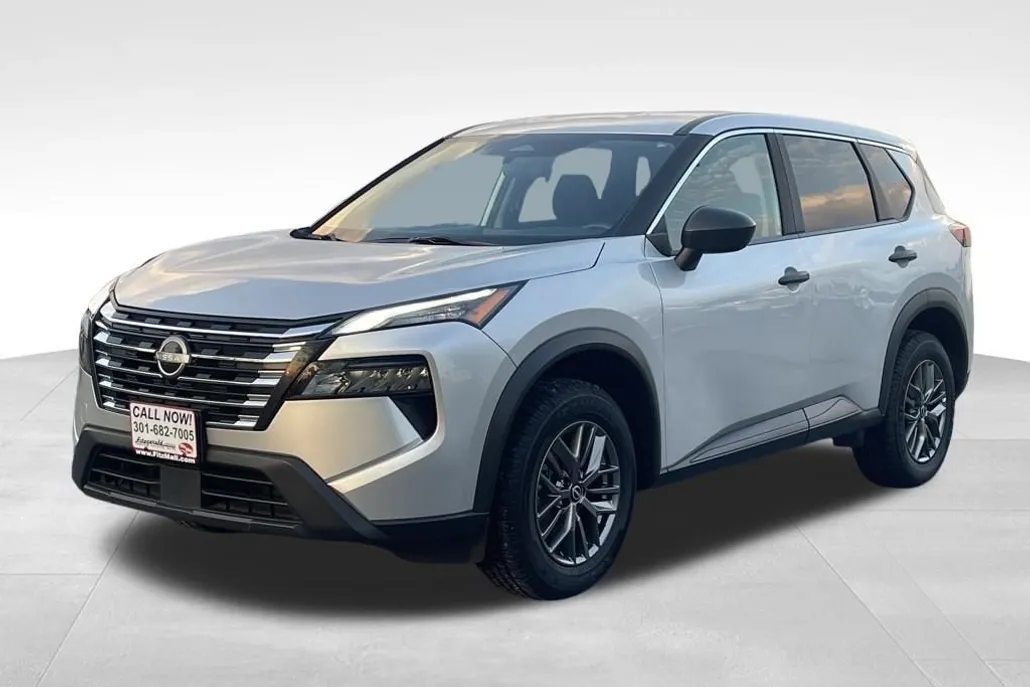 2024 Nissan Rogue S photo 1
