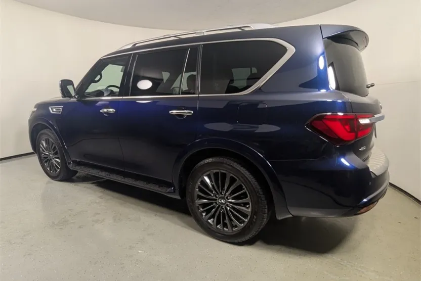 2023 Infiniti QX80 Sensory photo 1