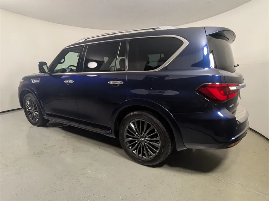 2023 Infiniti QX80 Sensory photo 1