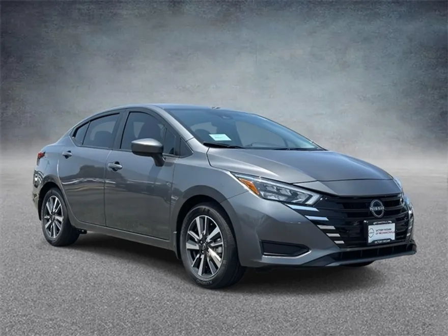 2025 Nissan Versa SV photo 1