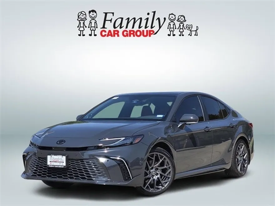 2025 Toyota Camry XSE photo 1