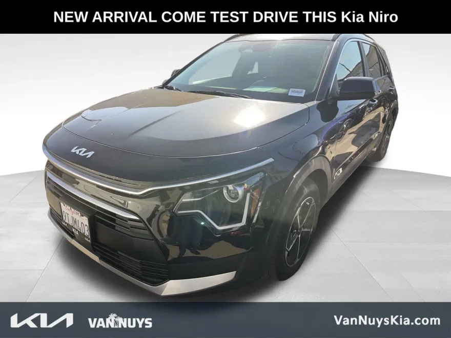 2025 Kia Niro EX photo 1