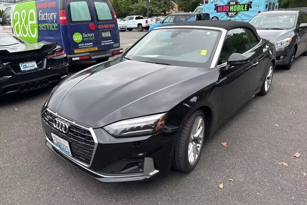 2022 Audi A5 45 Premium Cabriolet photo 1