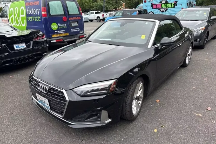 2022 Audi A5 45 Premium Cabriolet photo 1